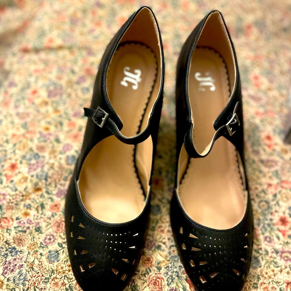 Journee Collection Shoes